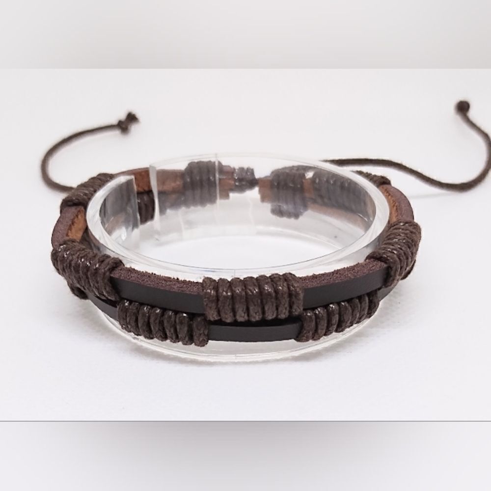 NEW leather bracelet layered brown e24